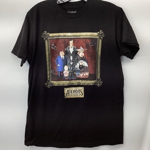 THE ADDAMS FAMILY 100% COTTON RN# 115665 MEN’S T-SHIRT SIZE:MEDIUM COLOR:BLACK